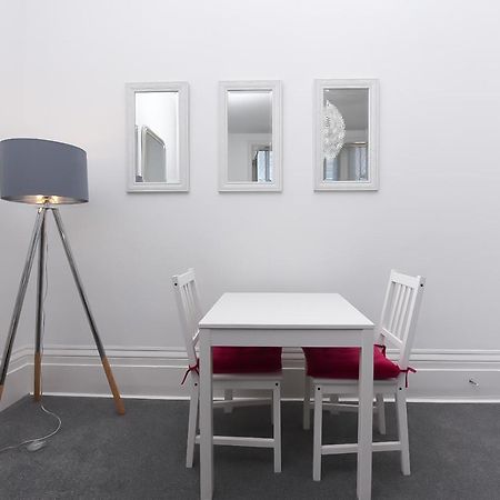 Fantastic Sea View, 1 Bed Sleeps 2 Appartement Broadstairs Buitenkant foto